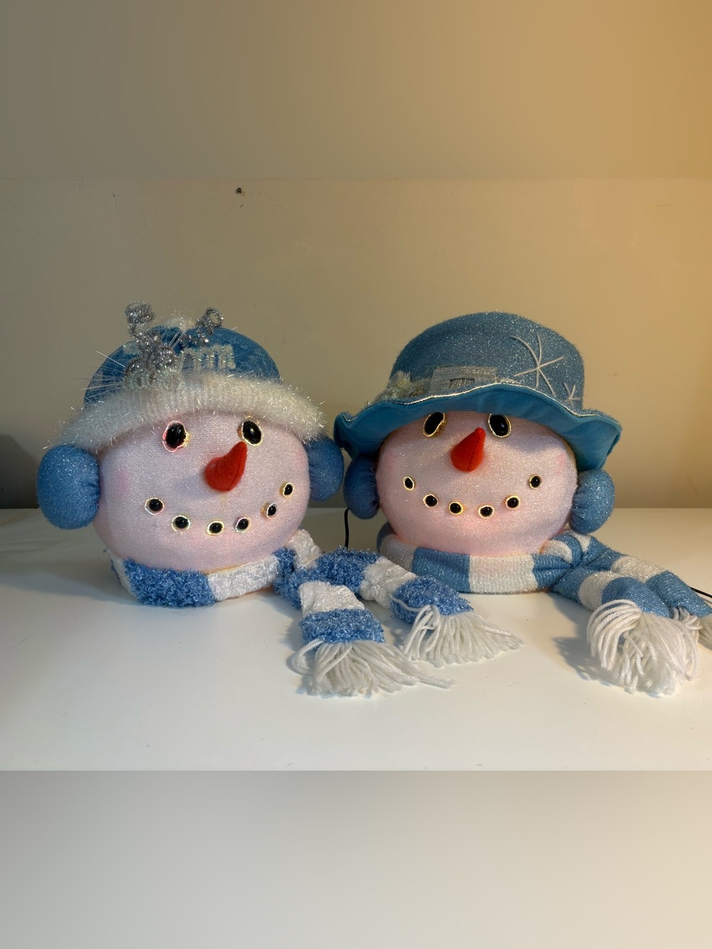 Pair of Blue & White Sparkle Snowman Heads